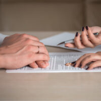 Lady filing for divorce.jpg.crdownload Lady filing for divorce.jpg.crdownload