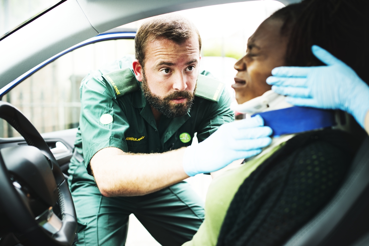 Choosing Between the ER and Urgent Care After a Car Accident